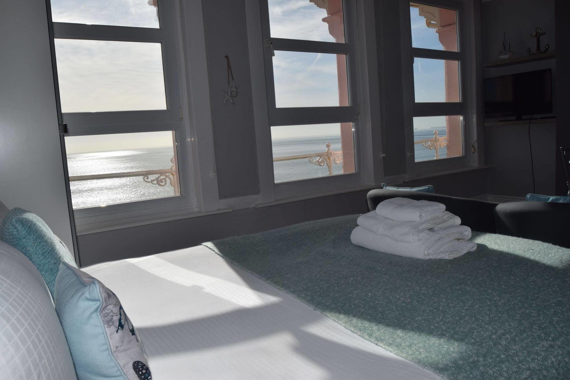 The Blenheim Bed & Breakfast Dawlish Eksteriør bilde