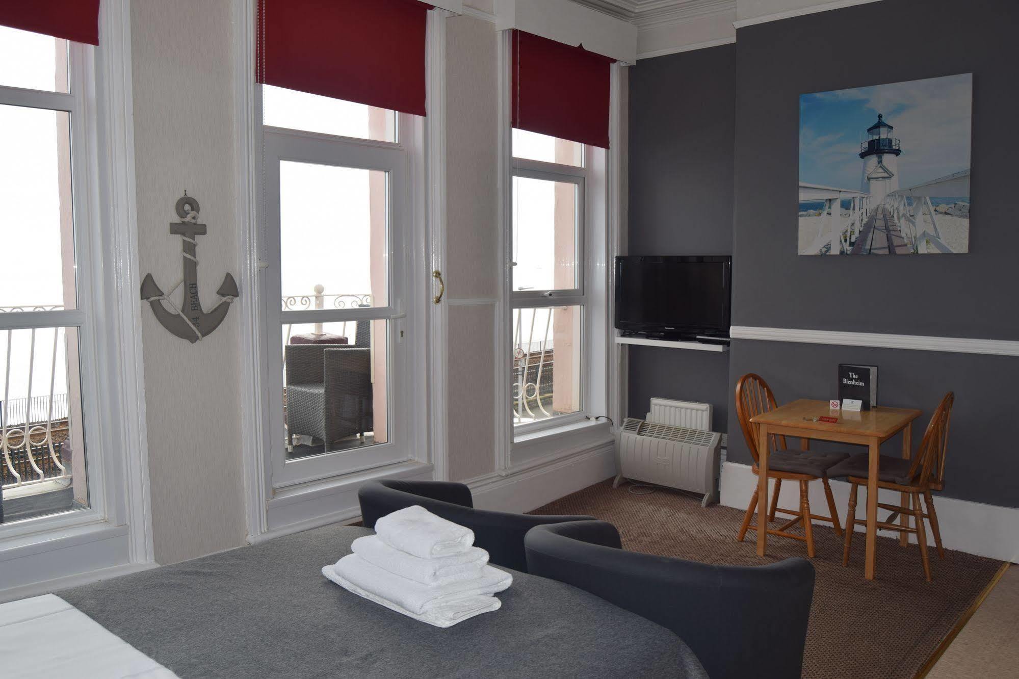 The Blenheim Bed & Breakfast Dawlish Eksteriør bilde