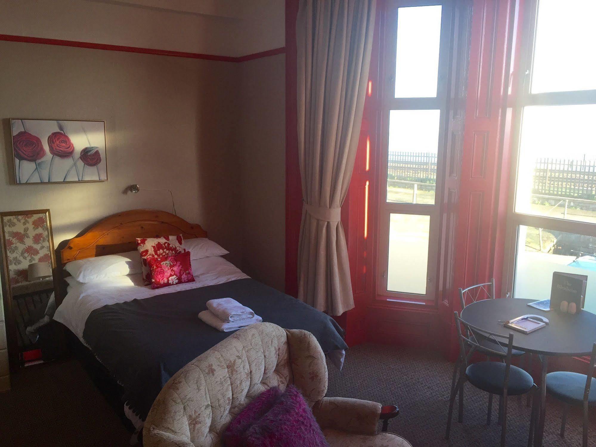 The Blenheim Bed & Breakfast Dawlish Eksteriør bilde